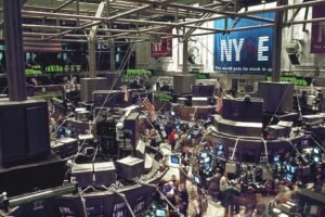 El sector de semiconductores vive su peor racha desde 2008 y recupera 470.000 millones en un día: la montaña rusa de la IA que todo inversor debería entender
